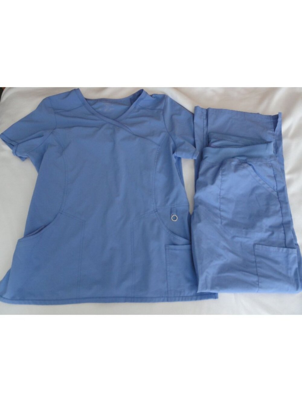 Cherokee Scrubs Set Blue Women 2-Way Stretch & Durable Fabric - Size L